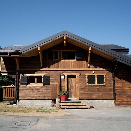 Le Petit Chalet De Montriond Eksteriør bilde
